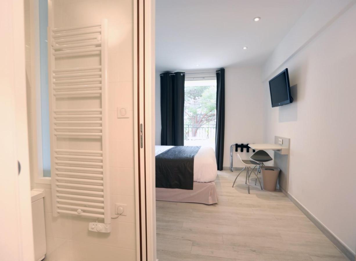 Hotel De La Plage - Hdlp Bormes-les-Mimosas Exteriér fotografie