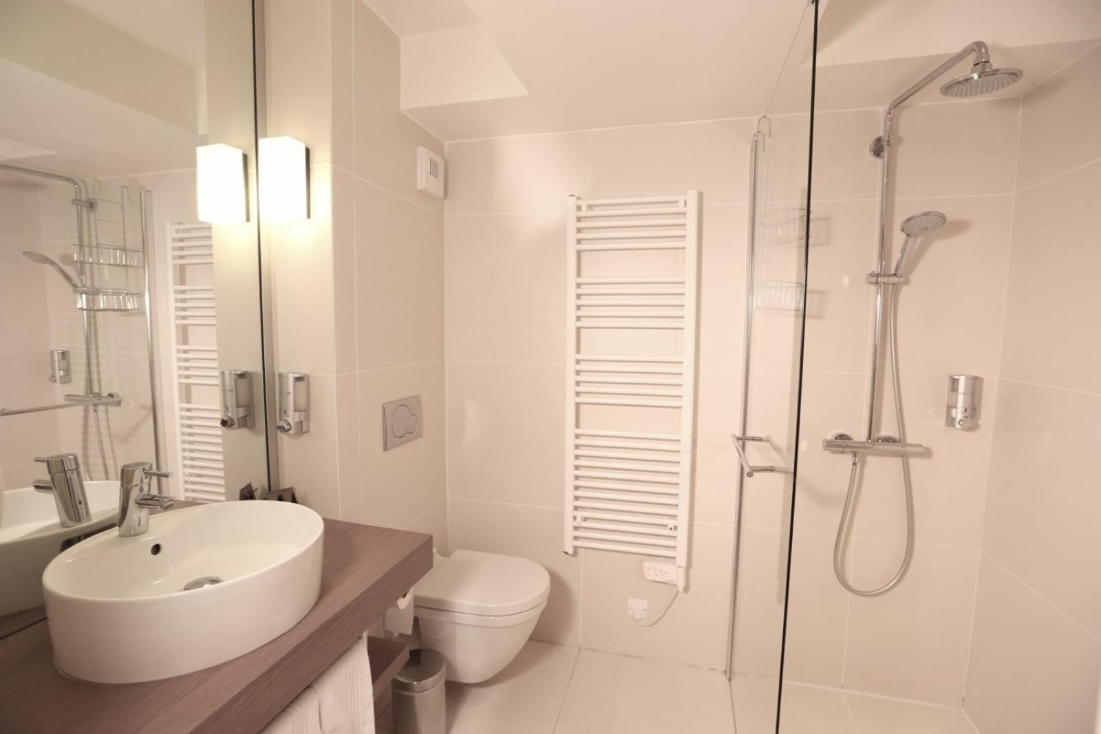 Hotel De La Plage - Hdlp Bormes-les-Mimosas Exteriér fotografie